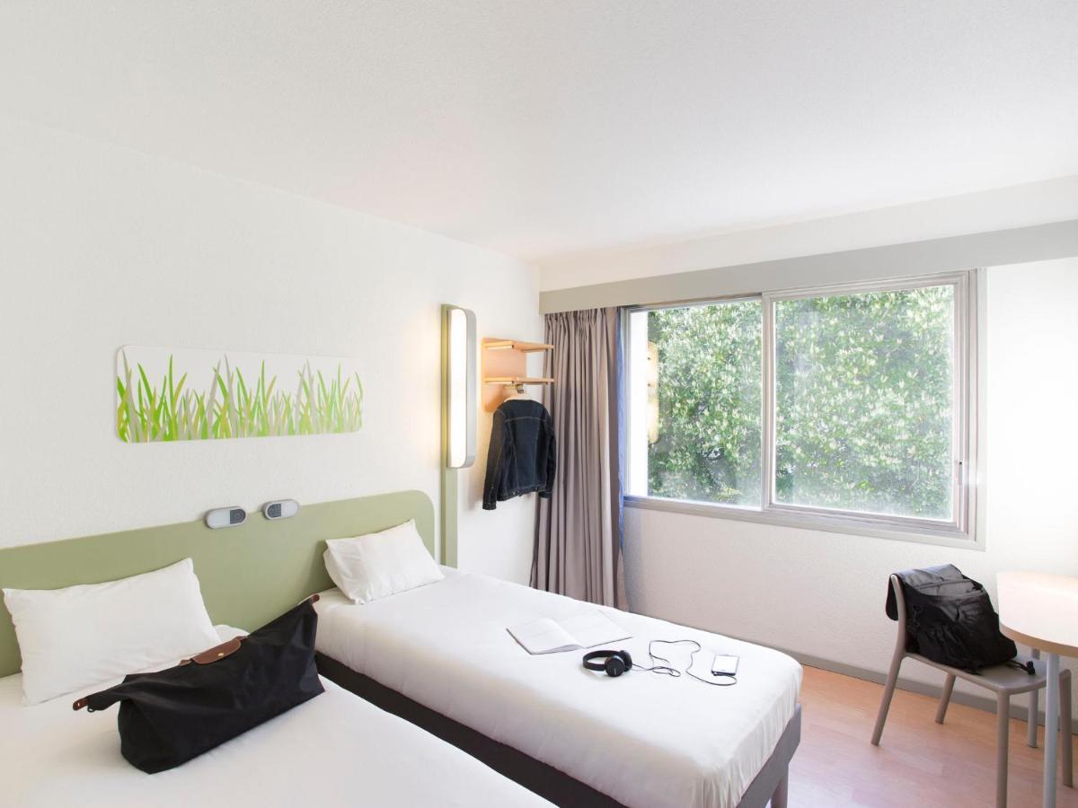 Ibis Budget Pau เลสคาร์ ภายนอก รูปภาพ