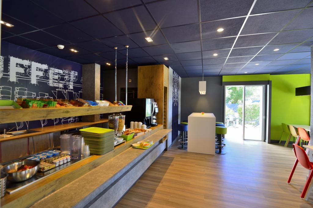 Ibis Budget Pau เลสคาร์ ภายนอก รูปภาพ