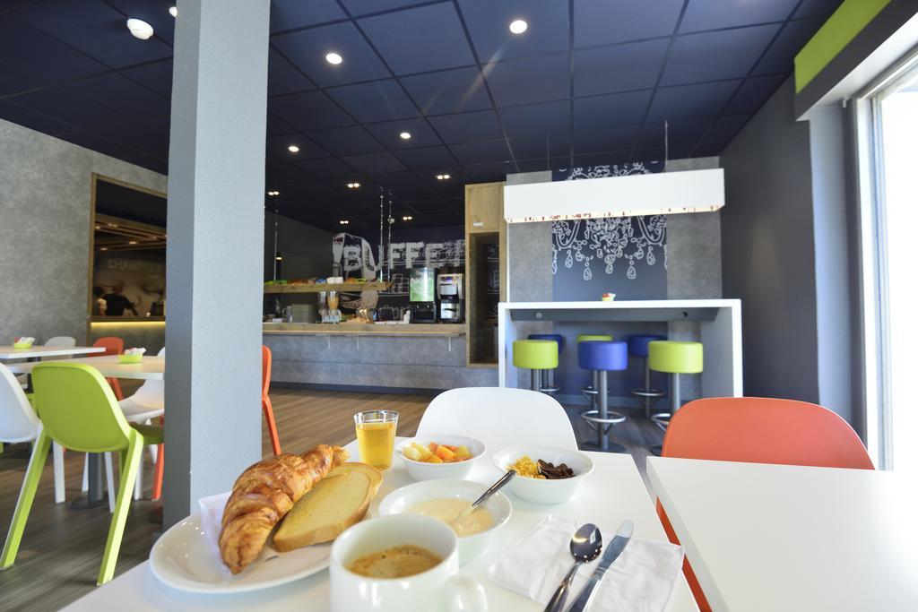 Ibis Budget Pau เลสคาร์ ภายนอก รูปภาพ